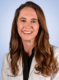 Photo of Lauren Hayward, MD