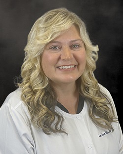 Photo of Leslie Ellis, NP